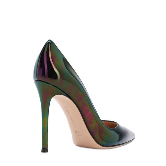 💙 HOST PICK 💙 Gianvito Rossi iridescent leather pumps - Picture 2 of 9